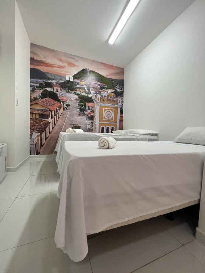 Pelo Sertao Hostel Пираняс Стая снимка