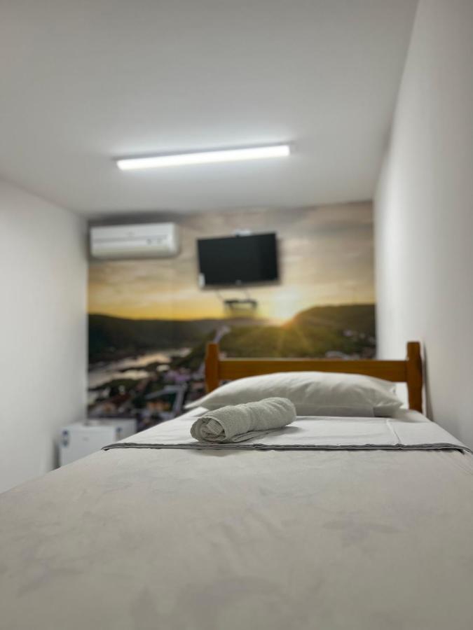 Pelo Sertao Hostel Пираняс Стая снимка