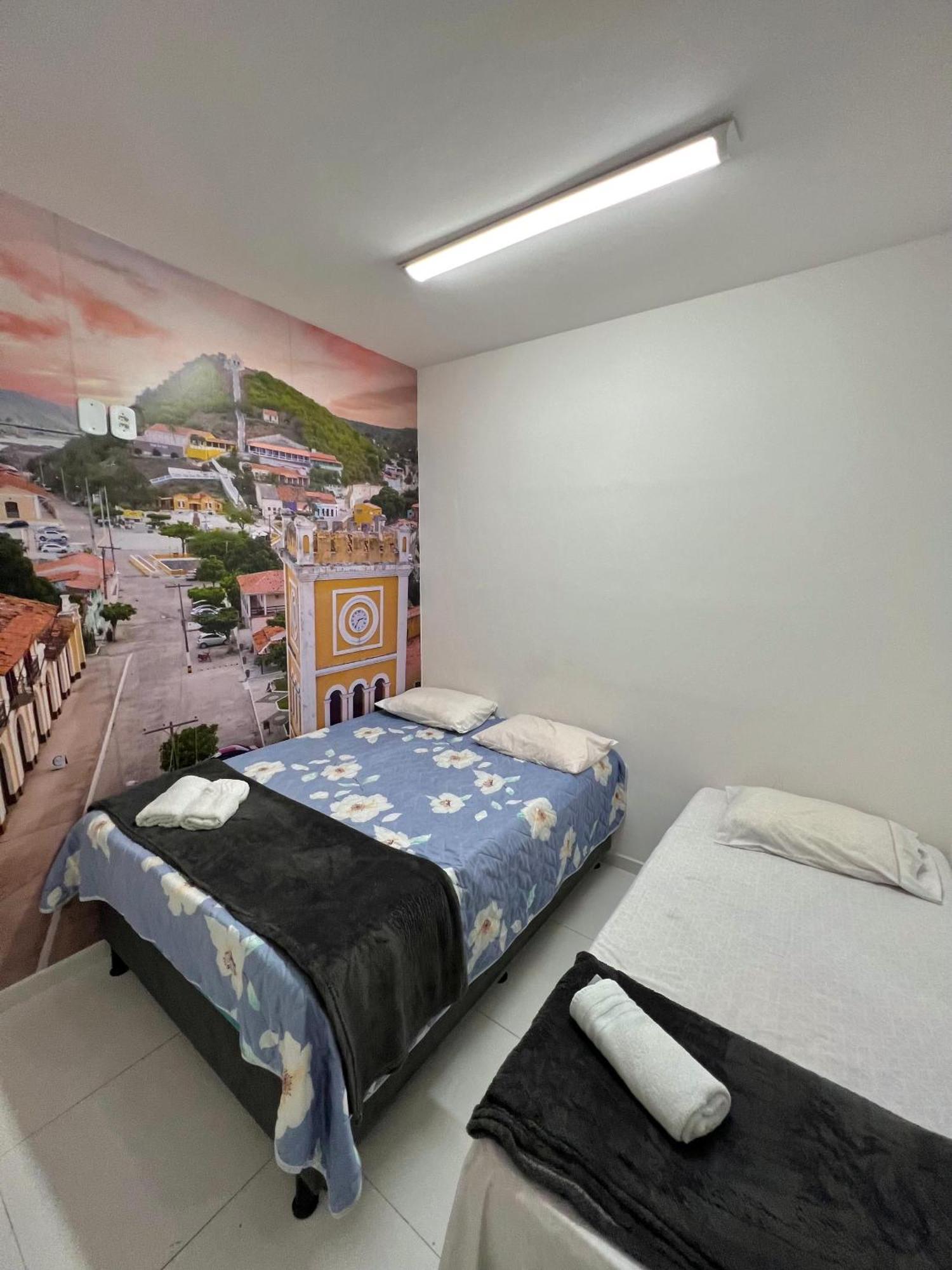 Pelo Sertao Hostel Пираняс Екстериор снимка